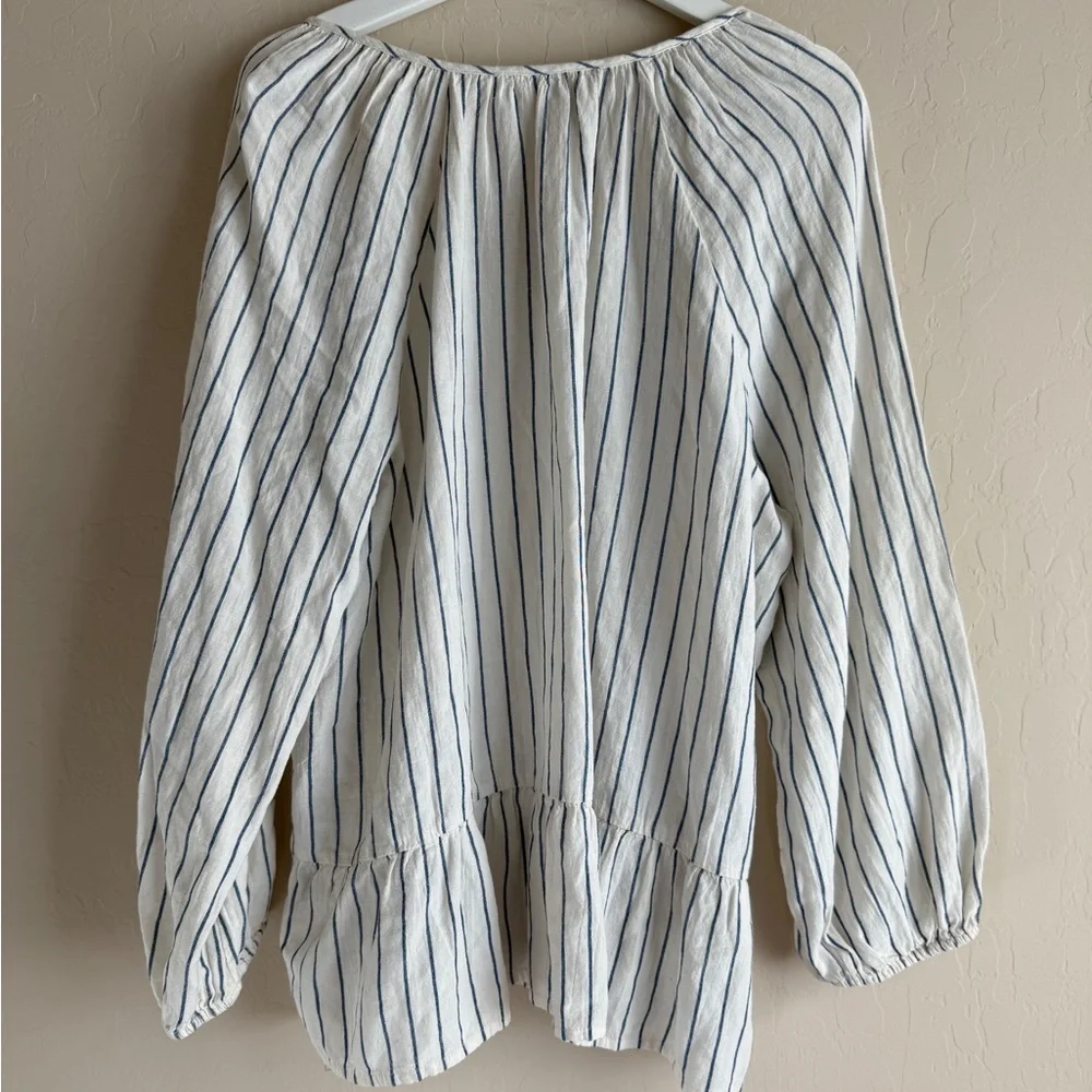 Old Navy White Crepe Peplum Hem Swing Blouse Puff Sleeves XXL